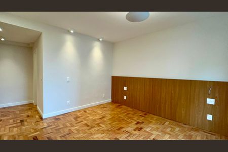 Apartamento à venda com 212m², 3 quartos e 1 vagaSuíte 3