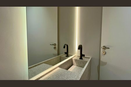 Apartamento à venda com 212m², 3 quartos e 1 vagaLavabo