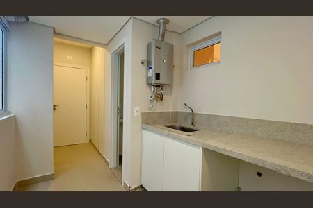 Apartamento à venda com 212m², 3 quartos e 1 vagaÁrea de Serviço