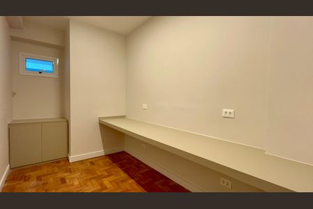 Apartamento à venda com 212m², 3 quartos e 1 vagaEscritório