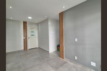 Sala de apartamento para alugar com 2 quartos, 48m² em Recreio dos Bandeirantes, Rio de Janeiro