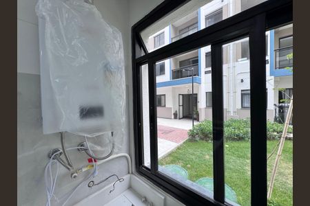 Apartamento para alugar com 48m², 2 quartos e sem vaga Apartamento para alugar com 48m², 2 quartos e sem vagaCozinha e Área de Serviço