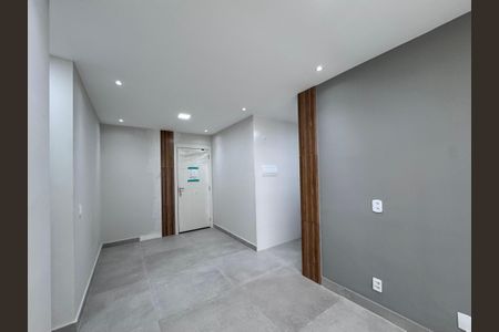 Sala de apartamento para alugar com 2 quartos, 48m² em Recreio dos Bandeirantes, Rio de Janeiro