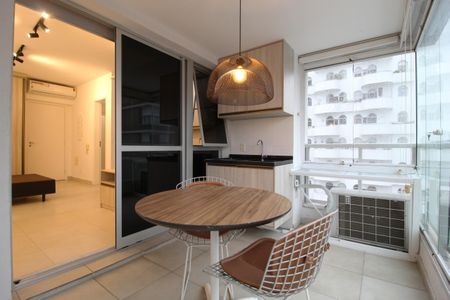 Varanda de kitnet/studio à venda com 1 quarto, 37m² em Indianópolis, São Paulo