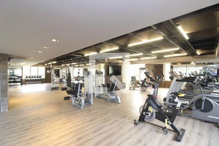 Apartamento à venda com 341m², 4 quartos e 5 vagas Apartamento à venda com 341m², 4 quartos e 5 vagasÁrea comum - Academia