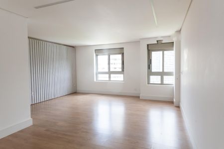 Apartamento à venda com 341m², 4 quartos e 5 vagas Apartamento à venda com 341m², 4 quartos e 5 vagassuite 4