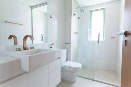 Apartamento à venda com 341m², 4 quartos e 5 vagas Apartamento à venda com 341m², 4 quartos e 5 vagasbanheiro suite 2