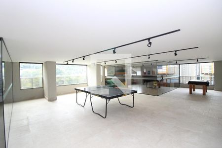 Apartamento à venda com 341m², 4 quartos e 5 vagas Apartamento à venda com 341m², 4 quartos e 5 vagasSalão de jogos