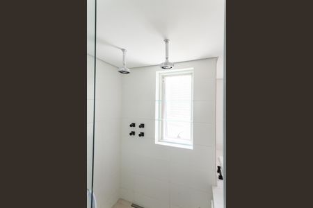 Apartamento à venda com 341m², 4 quartos e 5 vagas Apartamento à venda com 341m², 4 quartos e 5 vagasbanheiro suite 4