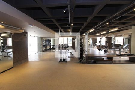 Apartamento à venda com 341m², 4 quartos e 5 vagas Apartamento à venda com 341m², 4 quartos e 5 vagasÁrea comum - Academia