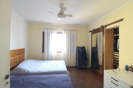 Casa à venda com 3 quartos, 303m² em Vila Arriete, São Paulo