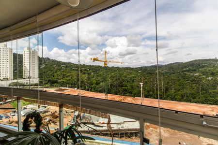 Apartamento à venda com 113m², 2 quartos e 2 vagas Apartamento à venda com 113m², 2 quartos e 2 vagasVista da Sala