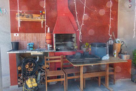 Casa à venda com 400m², 2 quartos e 3 vagasChurrasqueira