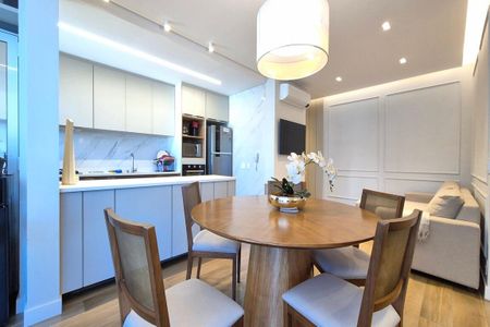 Apartamento à venda com 98m², 2 quartos e 2 vagas Apartamento à venda com 98m², 2 quartos e 2 vagasSala de Jantar