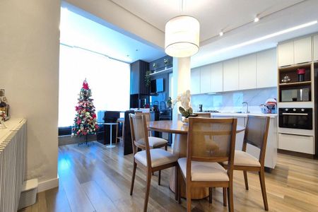 Apartamento à venda com 98m², 2 quartos e 2 vagas Apartamento à venda com 98m², 2 quartos e 2 vagasSala de Jantar