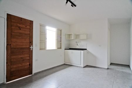 Kitnet de casa para alugar com 1 quarto, 22m² em Vila Mangalot, São Paulo
