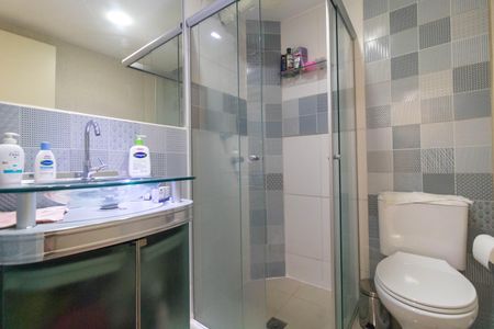 Apartamento à venda com 109m², 2 quartos e 2 vagasBanheiro da Suíte