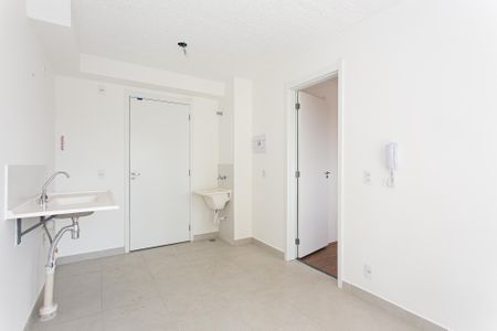 Sala de apartamento para alugar com 1 quarto, 28m² em Guaiauna, São Paulo