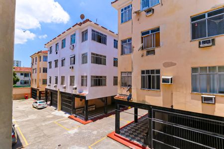 Apartamento para alugar com 79m², 2 quartos e 1 vagaQuarto 2 vista