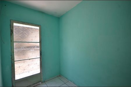 Sala de casa para alugar com 1 quarto, 42m² em Bento Ribeiro, Rio de Janeiro