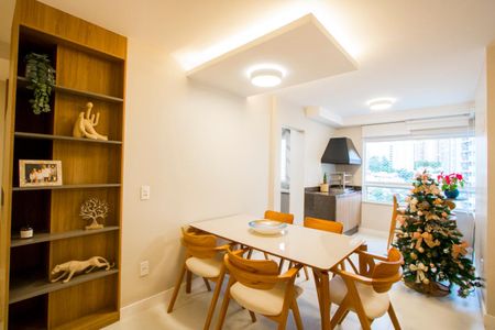 Apartamento à venda com 96m², 2 quartos e 2 vagasSala