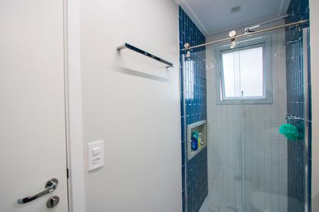 Apartamento à venda com 96m², 2 quartos e 2 vagasBanheiro do quarto 2