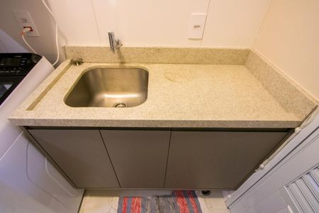 Apartamento à venda com 96m², 2 quartos e 2 vagasÁrea de serviço