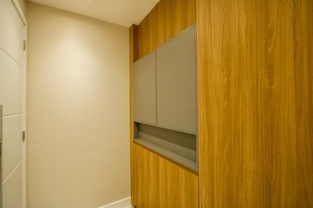 Apartamento à venda com 96m², 2 quartos e 2 vagasDetalhe da sala