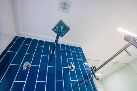 Apartamento à venda com 96m², 2 quartos e 2 vagasBanheiro do quarto 2