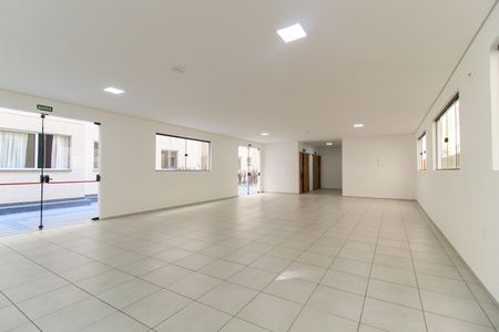 Apartamento para alugar com 41m², 2 quartos e sem vagaÁrea comum - Salão de festas