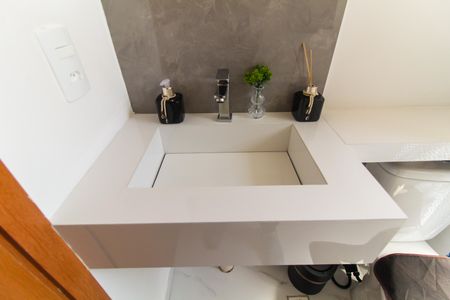 Apartamento para alugar com 41m², 2 quartos e sem vagaBanheiro