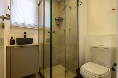 Studio - Banheiro de kitnet/studio para alugar com 1 quarto, 21m² em Jardim Paulista, São Paulo