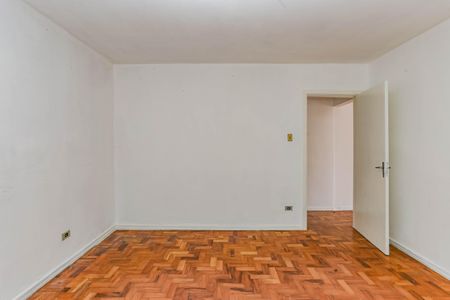 Quarto 1 de casa para alugar com 1 quarto, 100m² em Vila Santo Estefano, São Paulo