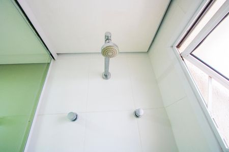 Apartamento à venda com 90m², 2 quartos e 2 vagasBanheiro do quarto 1