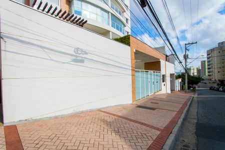 Apartamento à venda com 90m², 2 quartos e 2 vagasFachada
