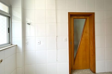 Apartamento para alugar com 242m², 4 quartos e 3 vagasÁrea de Serviço