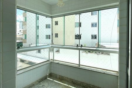 Apartamento para alugar com 242m², 4 quartos e 3 vagasVaranda sa Suite 1