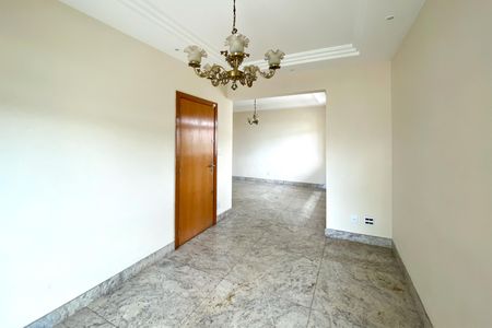 Apartamento para alugar com 242m², 4 quartos e 3 vagasSala