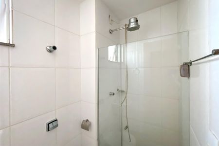 Apartamento para alugar com 242m², 4 quartos e 3 vagasBanheiro de serviço