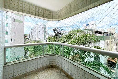 Apartamento para alugar com 242m², 4 quartos e 3 vagasVaranda da Sala