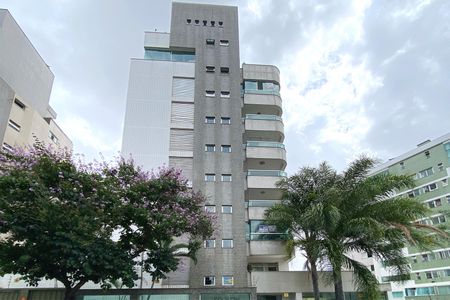 Apartamento para alugar com 242m², 4 quartos e 3 vagasFachada