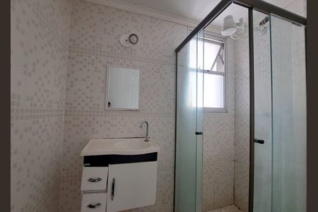 Banheiro de apartamento para alugar com 2 quartos, 60m² em Jardim Roberto, Osasco