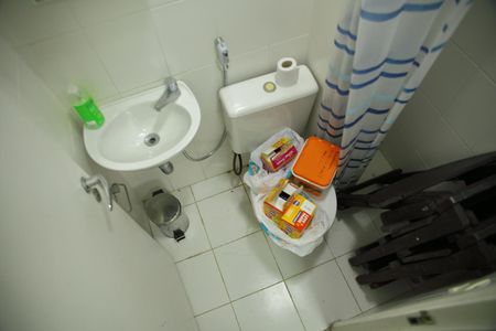 Casa de condomínio para alugar com 250m², 4 quartos e 4 vagasBanheiro  de Serviço 