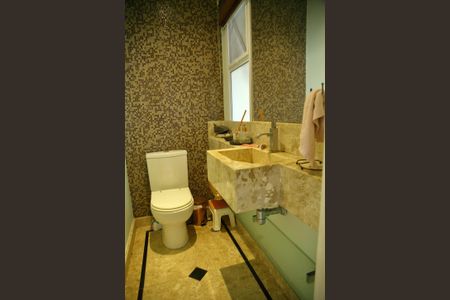 Casa de condomínio para alugar com 250m², 4 quartos e 4 vagasLavabo da Sala 