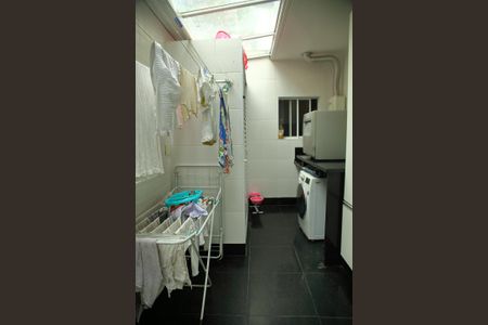 Casa de condomínio para alugar com 250m², 4 quartos e 4 vagasÁrea de Serviço