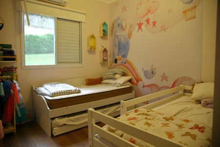 Casa de condomínio para alugar com 250m², 4 quartos e 4 vagasSuíte 2 