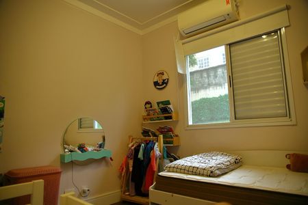 Casa de condomínio para alugar com 250m², 4 quartos e 4 vagasSuíte 2 