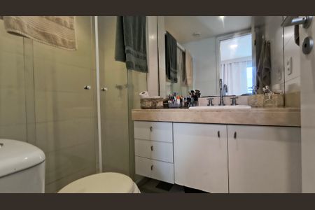 Apartamento à venda com 200m², 4 quartos e 2 vagasBanheiro da Suíte 3