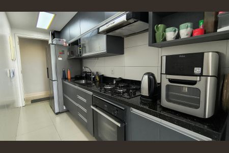 Apartamento à venda com 200m², 4 quartos e 2 vagasCozinha e Área de Serviço