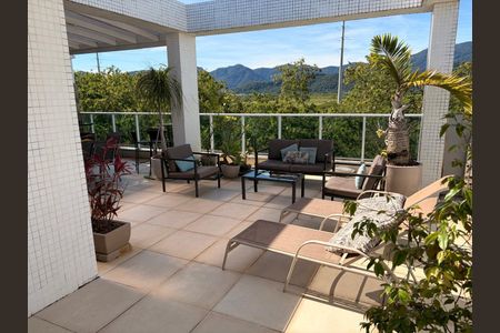 Apartamento à venda com 200m², 4 quartos e 2 vagasCobertura